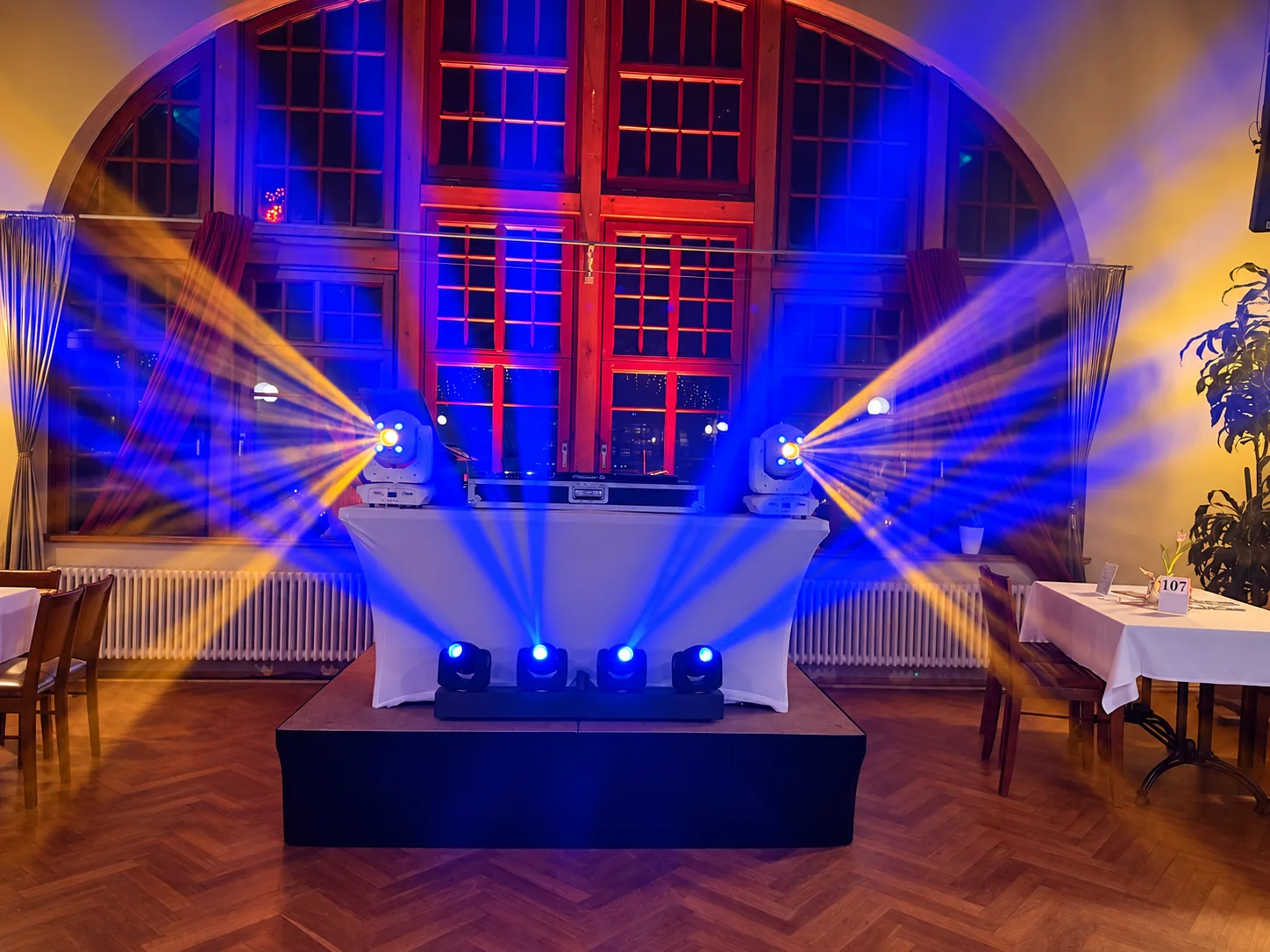 Butterberg · Licht über dem DJ-Pult
