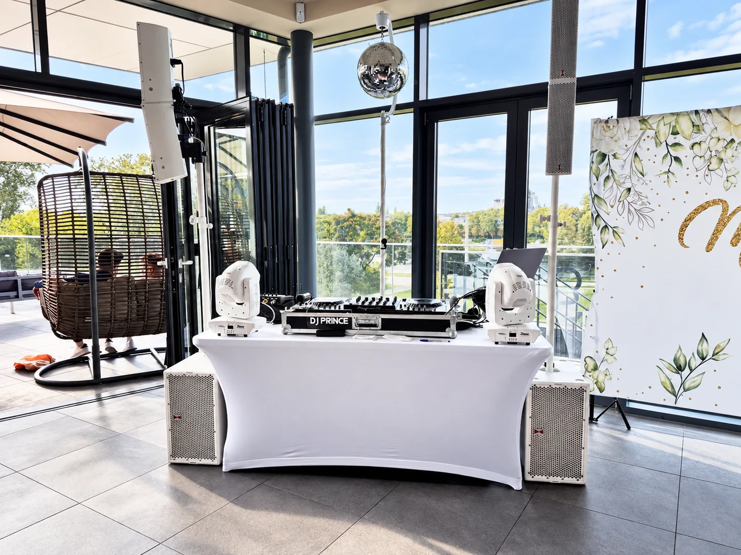DJ Prince bei einer Hochzeit: Johann / Elblounge Dresden
