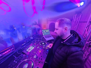 65a8a40c-10dc-4caa-b35d-5e8b412eb830